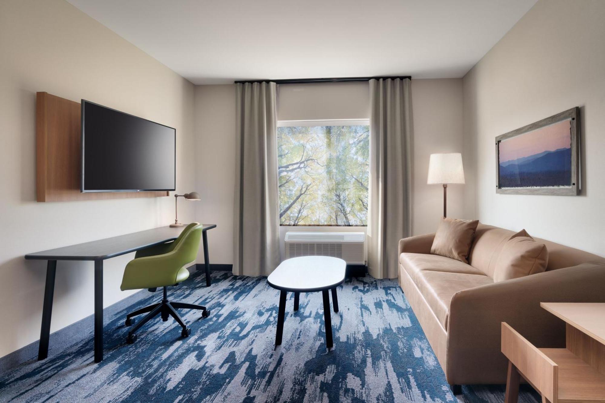 Fairfield By Marriott & Salt Cottonwood Hotel