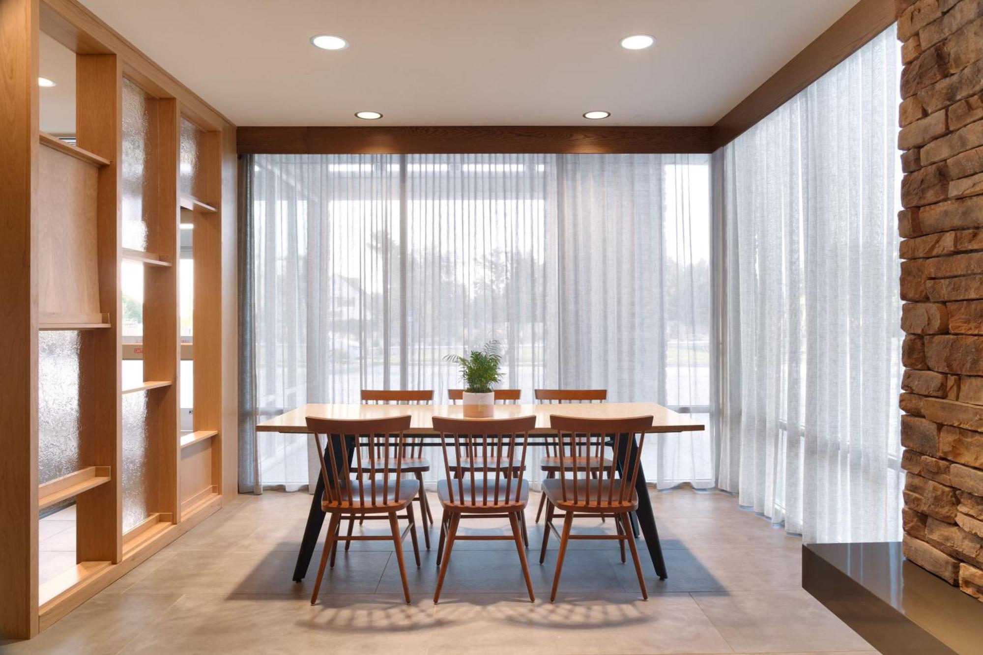 Fairfield By Marriott & Salt Cottonwood Hotel *